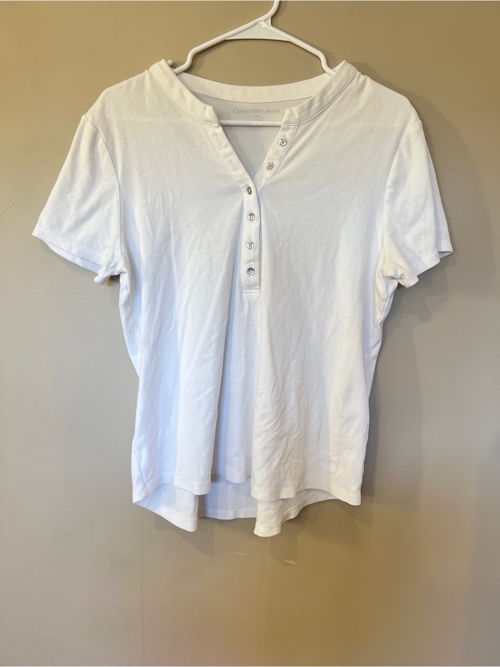 Calvin Klein Jeans White Henley Tee Short Sleeve Stretch Top L - Picture 2 of 8